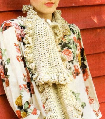 bufanda con volados tejida en crochet