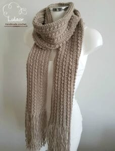 bufanda tejida a crochet larga